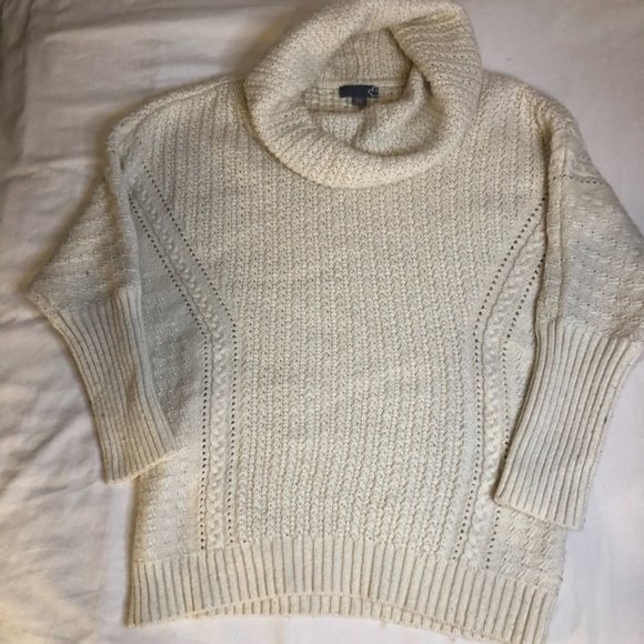 White Warm Knitted Oversized Sweater Turtleneck - Picture 11 of 11